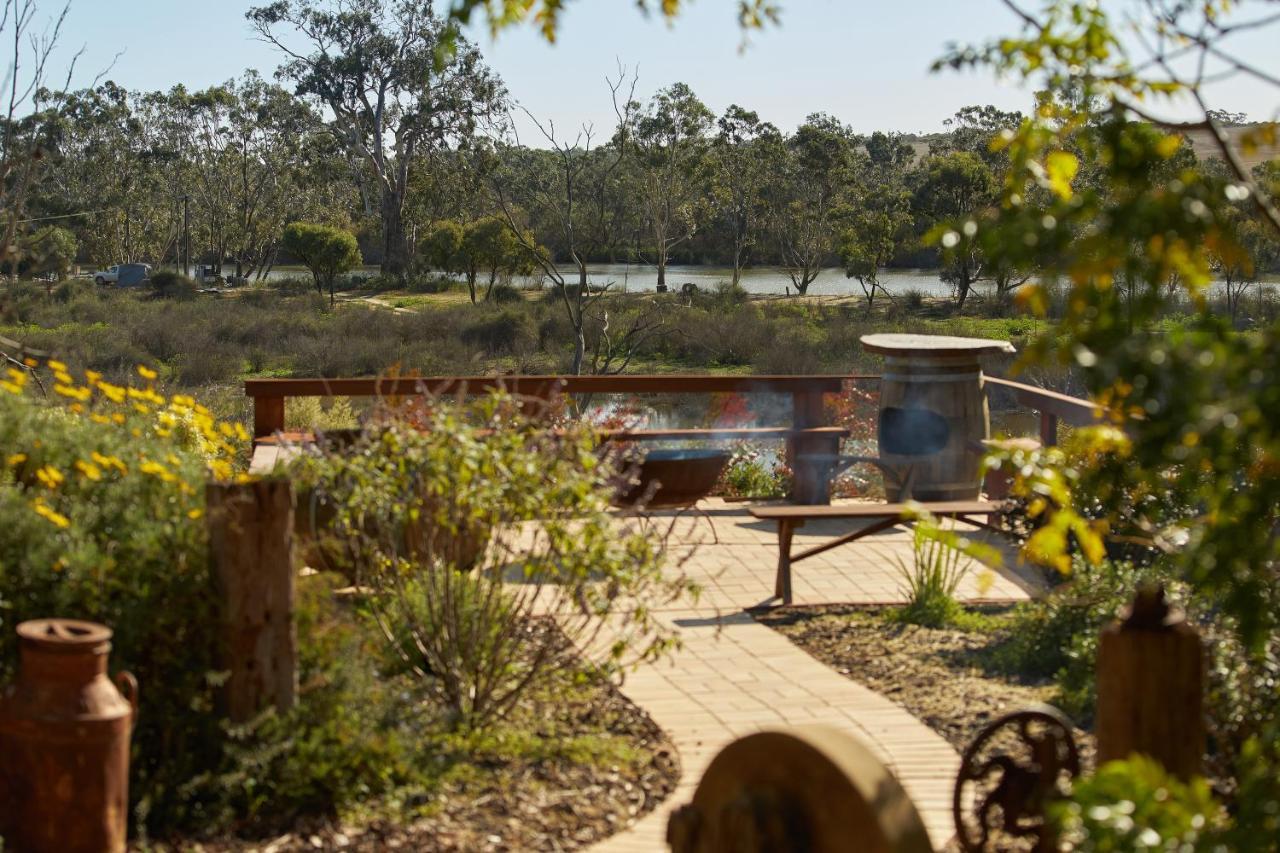 Lake Bywater Cottage Walker Flat Exteriör bild
