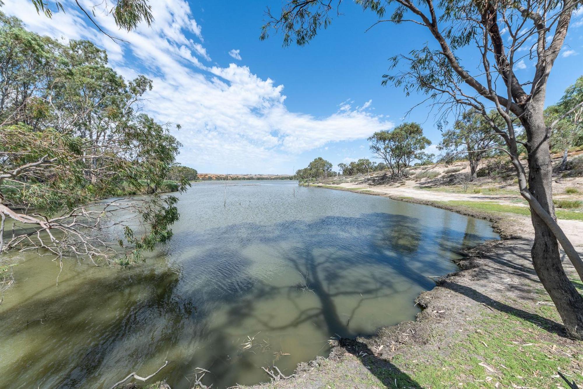 Lake Bywater Cottage Walker Flat Exteriör bild